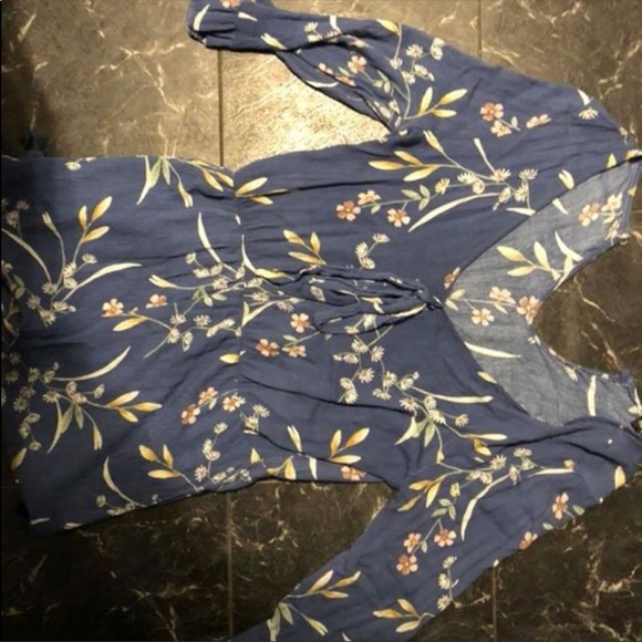 Rompers - Picture 2 of 2